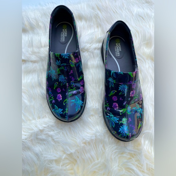 NEW Women’s Dansko Clogs, Botanical Patent, Size 39 - Picture 2 of 9